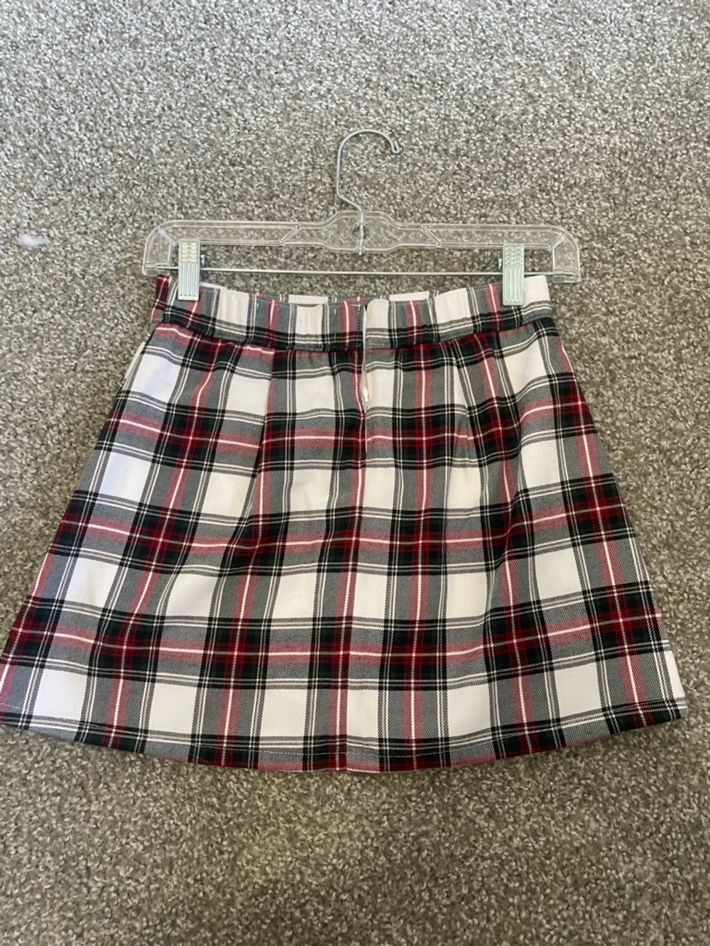 Hollister Red Black White Plaid Mini Skirt - Picture 2 of 3